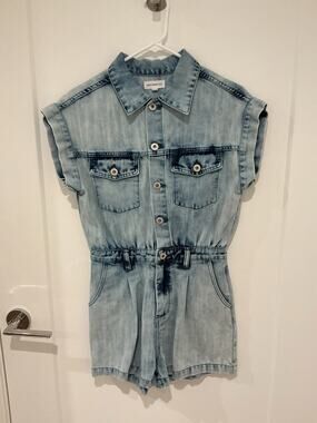Dance & Marvel Light Wash Sleeveless Blue Denim Romper Size Small